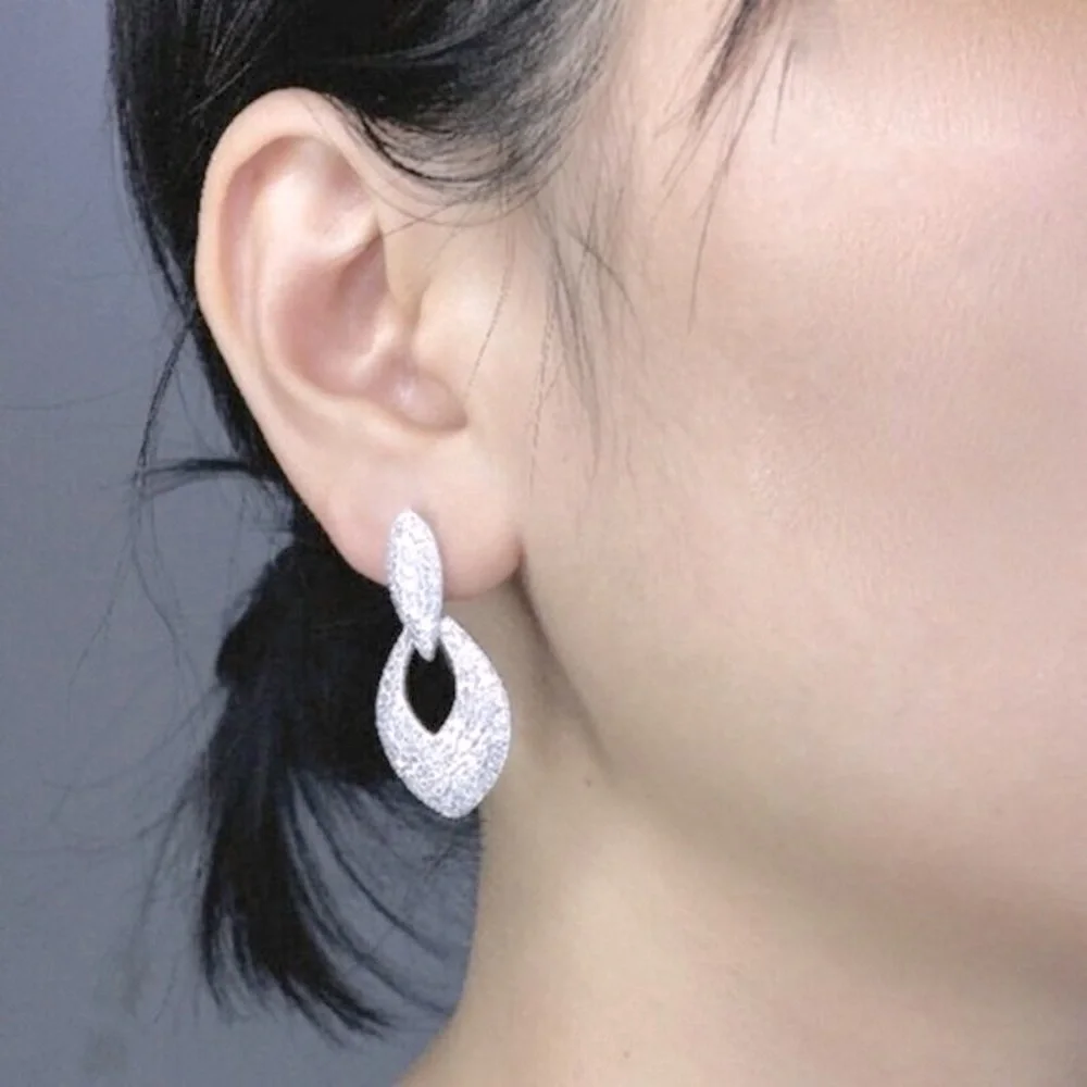 Gorgeous 925 Silver Sim. Diamond Drop Earrings
